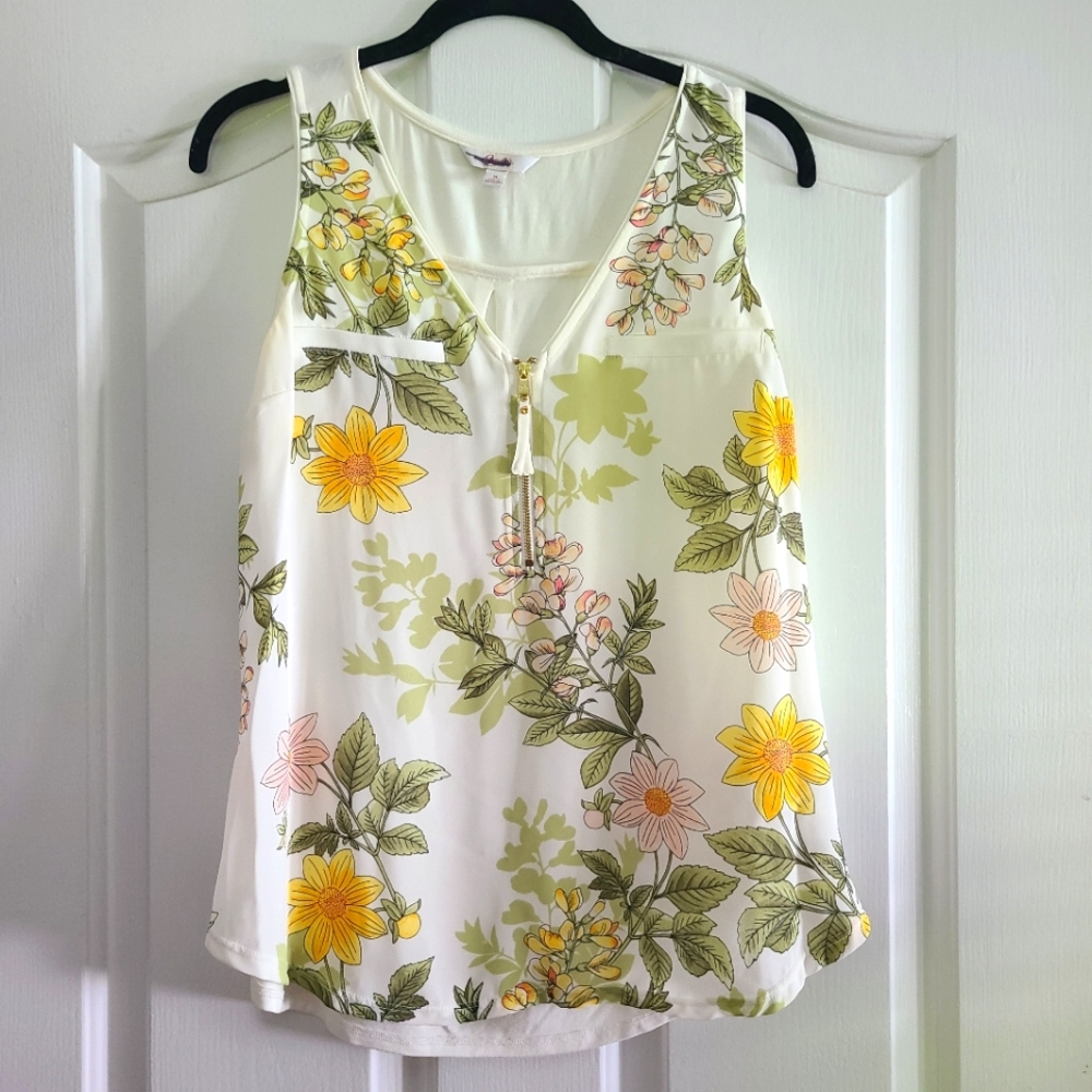 Candies sleeveless floral top
